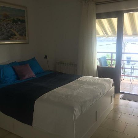 Apartman Cvenkica Omišalj Exterior foto